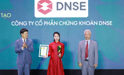 DNSE tiếp tục vào "Top 10 thương hiệu mạnh - tiên phong đổi mới sáng tạo"